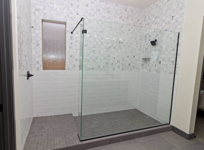 Shower with Built-in Niches
